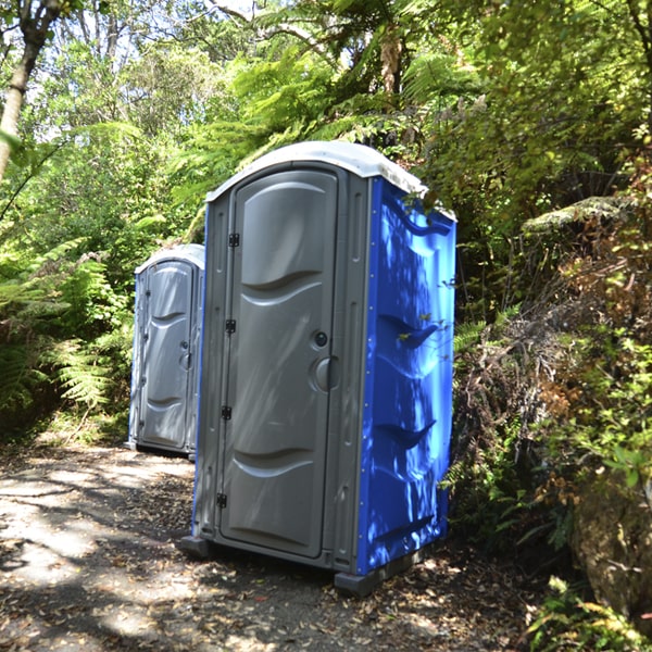 do construction porta potties come with hand-sanitizing stations